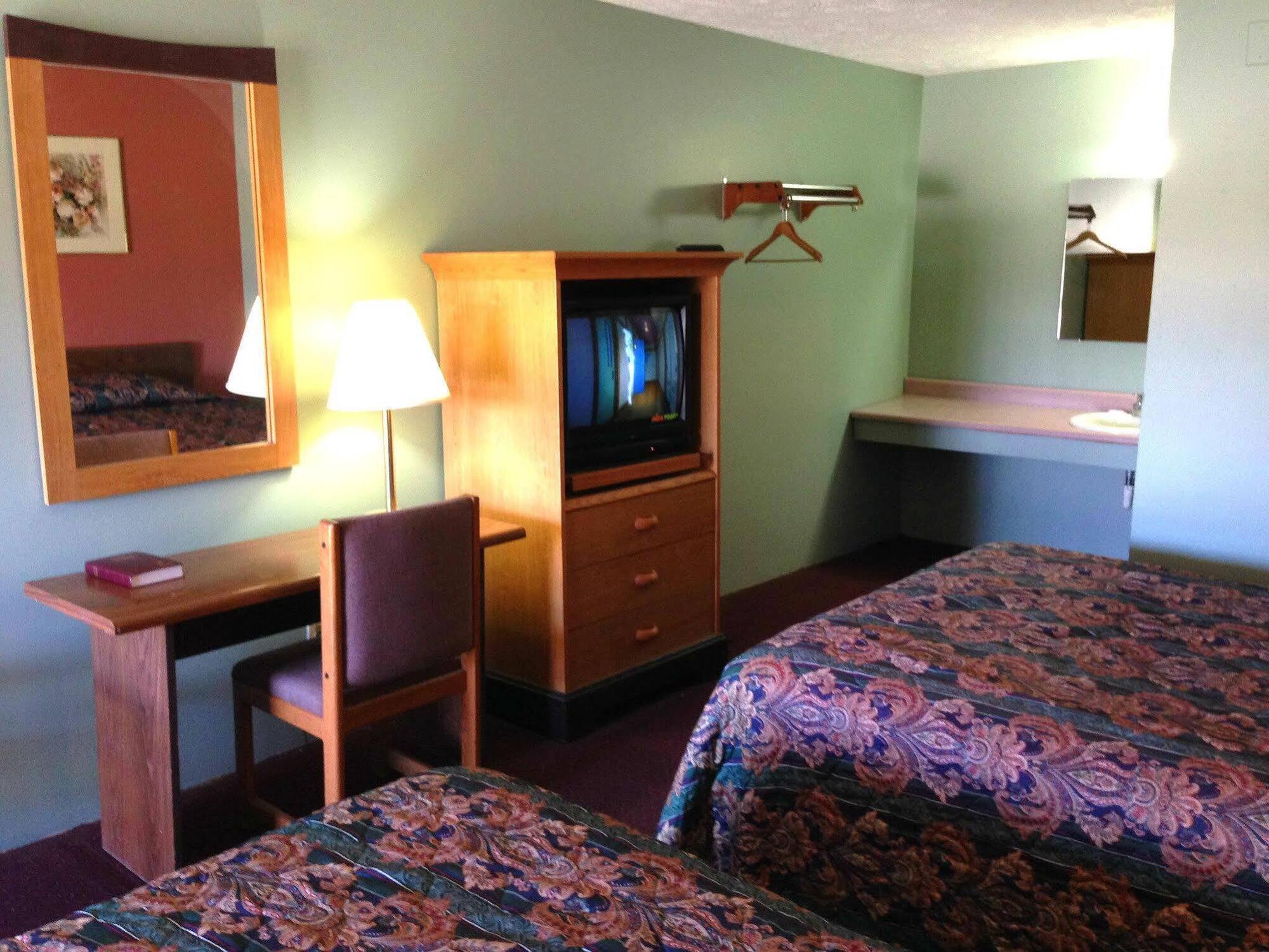 Key West Inn - Hobart Merrillville Eksteriør billede